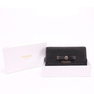 Prada PR020 Black Wallet