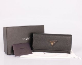 Prada P1-514 Black Wallet