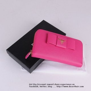 Prada 050601 Rose Red Wallet